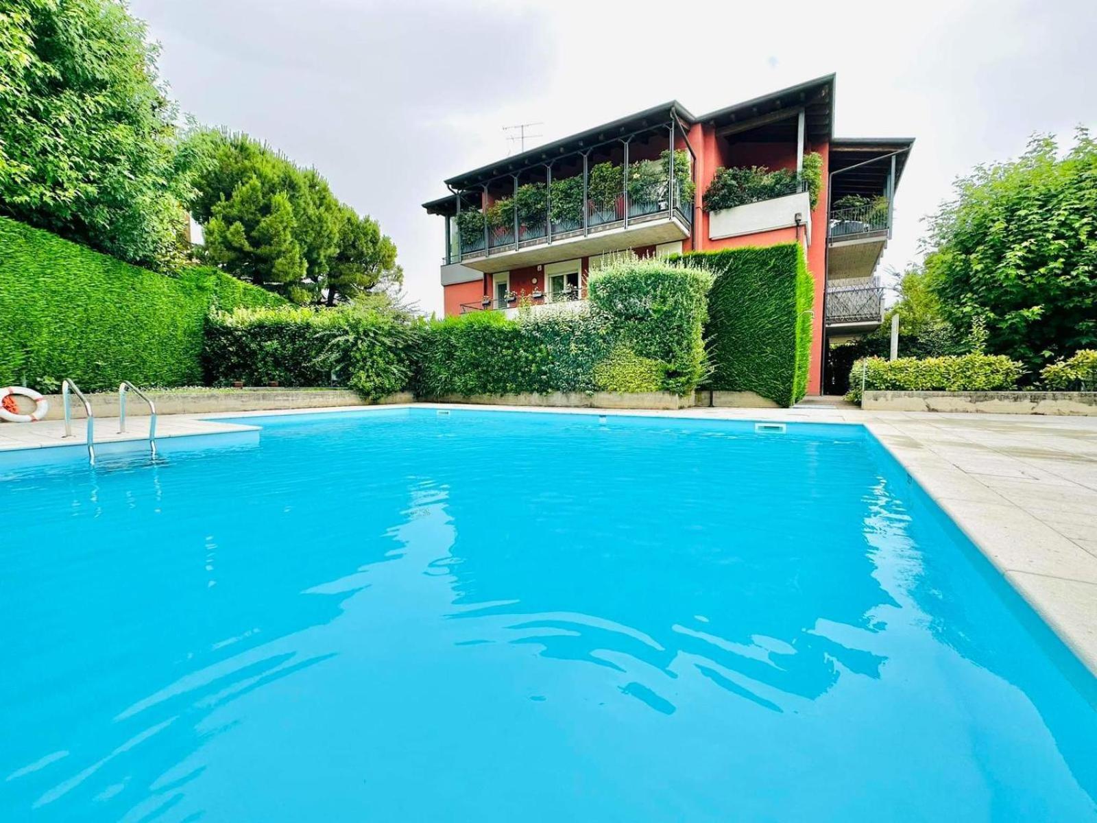 Home Sweet Home Desenzano del Garda Esterno foto